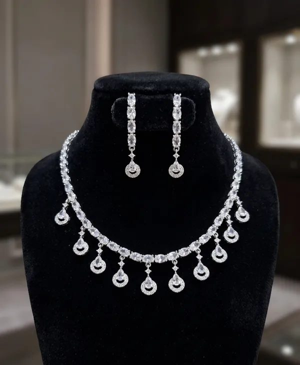 Vidhi_American_necklace