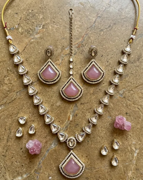 Nina_Kundan_necklace