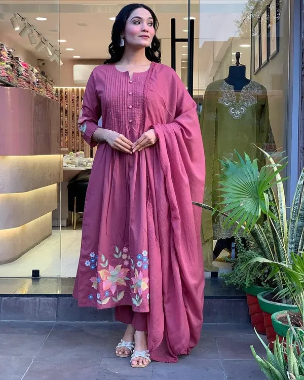 Dusty_Rose_Pink_Cotton_Kurta_Set_For_Women
