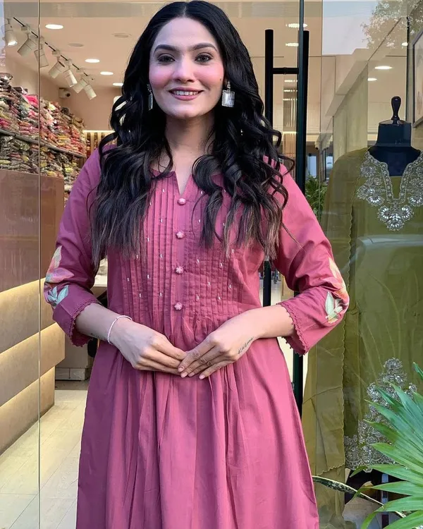 Dusty_Rose_Pink_Cotton_Kurta_Set_For_Women