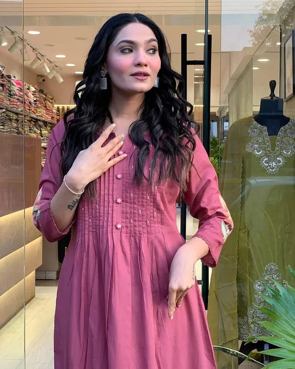 Dusty_Rose_Pink_Cotton_Kurta_Set_For_Women