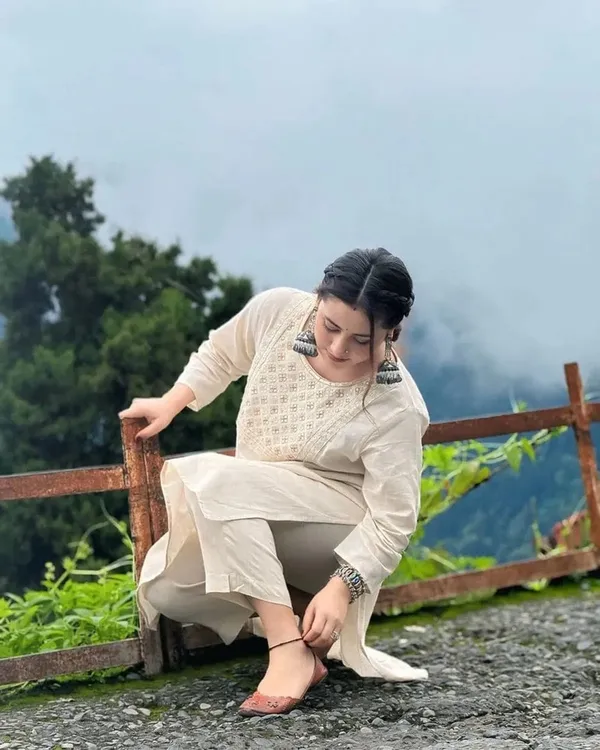 Cream_Cotton_Kurta_Set_For_Women