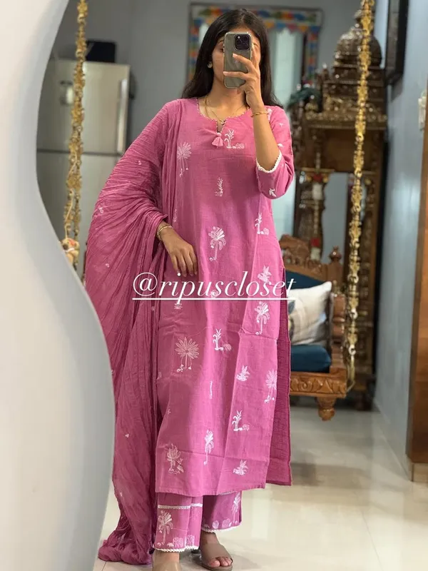 Dusty_Pink_Cotton_Kurta_Set_For_Women
