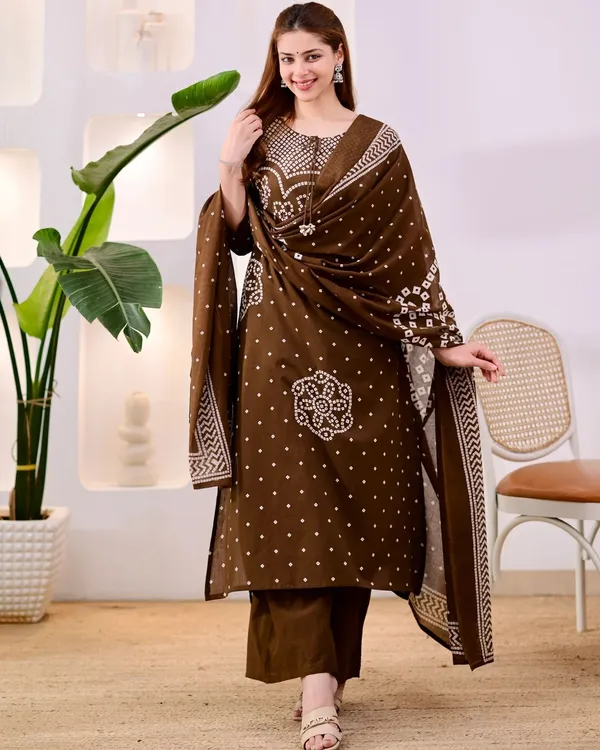 Chocolate_Brown__And_White_Cotton_Kurta_Set_For_Women