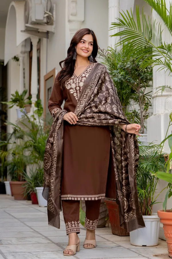 Jaipur_Style_Women's_Coffee_Brown_Embroidered_Cotton_Kurta_Pant_&_Printed_Dupatta_Set