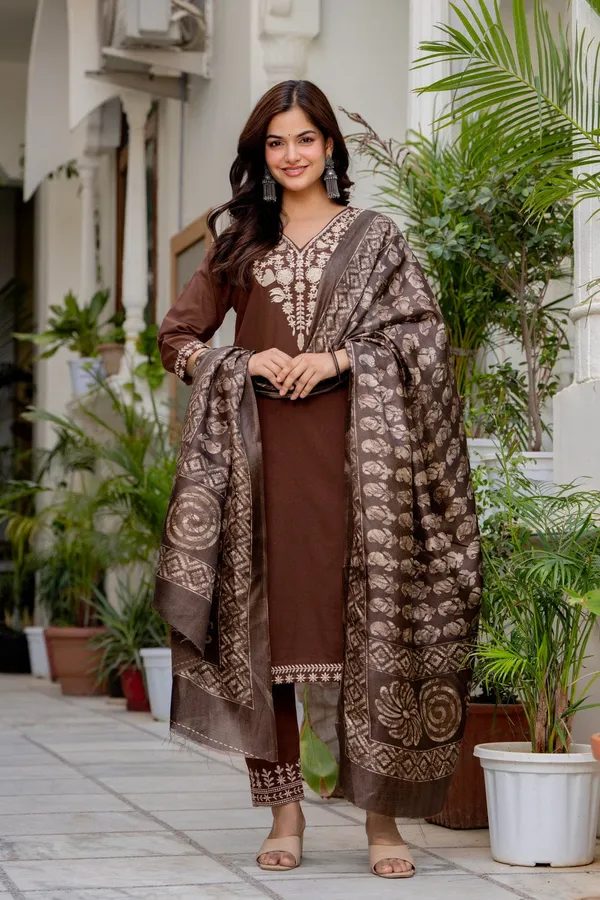 Jaipur_Style_Women's_Coffee_Brown_Embroidered_Cotton_Kurta_Pant_&_Printed_Dupatta_Set