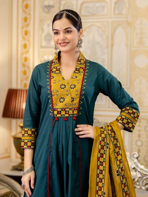 Teal_Blue_Cotton_Kurta_Set_For_Women