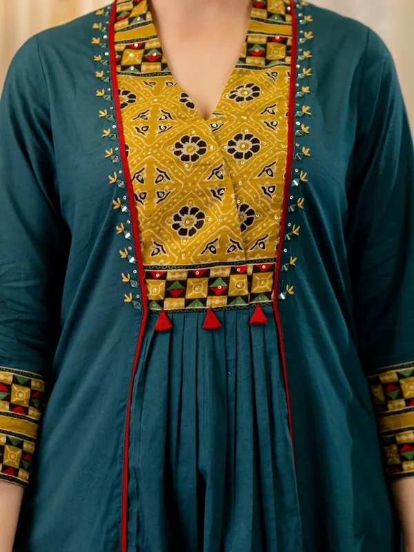 Teal_Blue_Cotton_Kurta_Set_For_Women