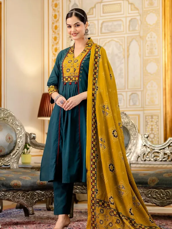 Teal_Blue_Cotton_Kurta_Set_For_Women