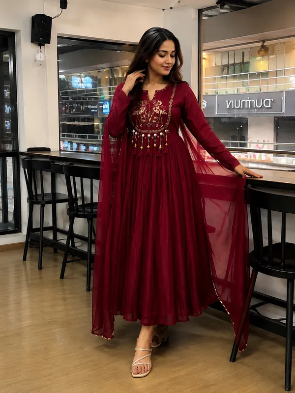 Style_Kurti_Women’s_Maroon_Embroidered_Anarkali_Kurta_Set_with_Dupatta_|_Elegant_Festive_&_Party_Wear