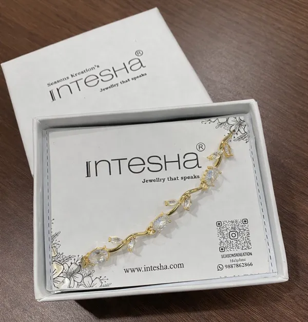 Gold_White_Brass_18K_Plated_Tulip_Floral_Anti-Tarnish_Bracelet