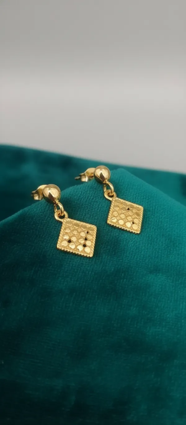 Golden_Alloy_Peacock_Teardrop_Bead_Dangle_Drop_Earring_|_Golden_Alloy_Teardrop_Dangle_Earrings_|_Gold-Plated_Diamond-Shaped_Dangle_Earrings_(Pack_Of_3)