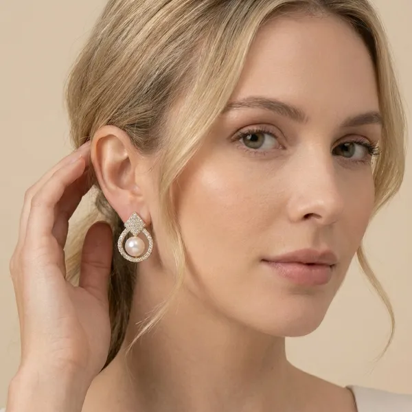 Vasuki_Sparkling_Cat_Pearl_Stud_Earrings_-_Pack_Of_2