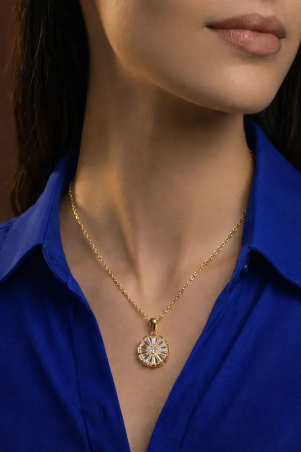 Aurora_Radiance_Medallion_Pendant