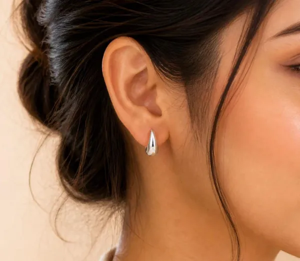 Teardrop_Gloss_Stud_Earrings