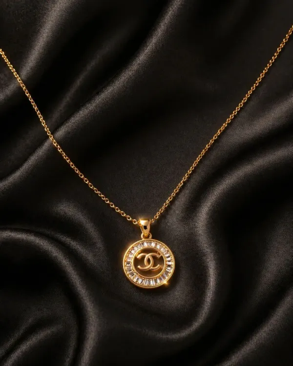 Aurelia_Halo_Coin_Pendent