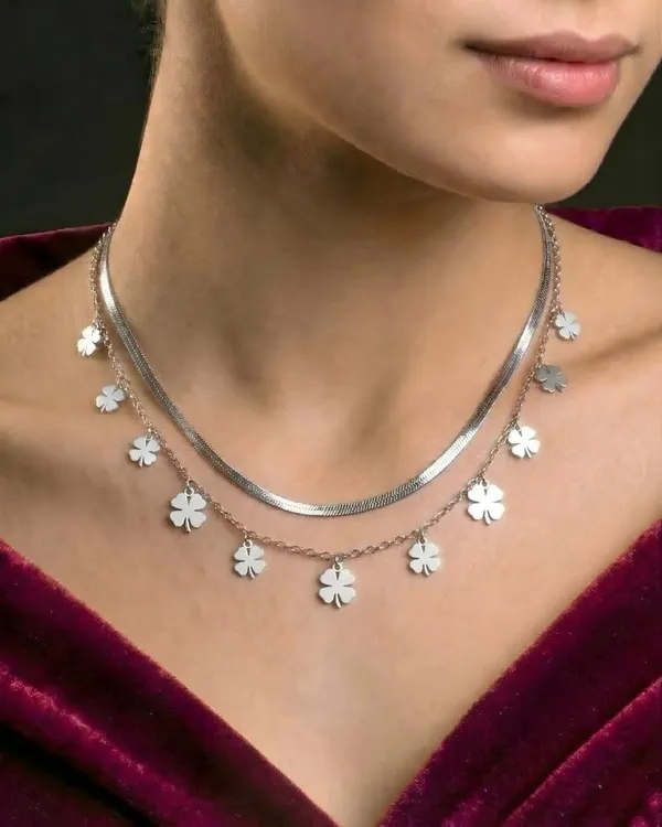 Silver_Clover_Charm_Necklace
