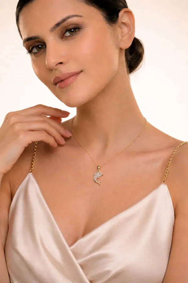 Mariselle_Dolphin_Pendant
