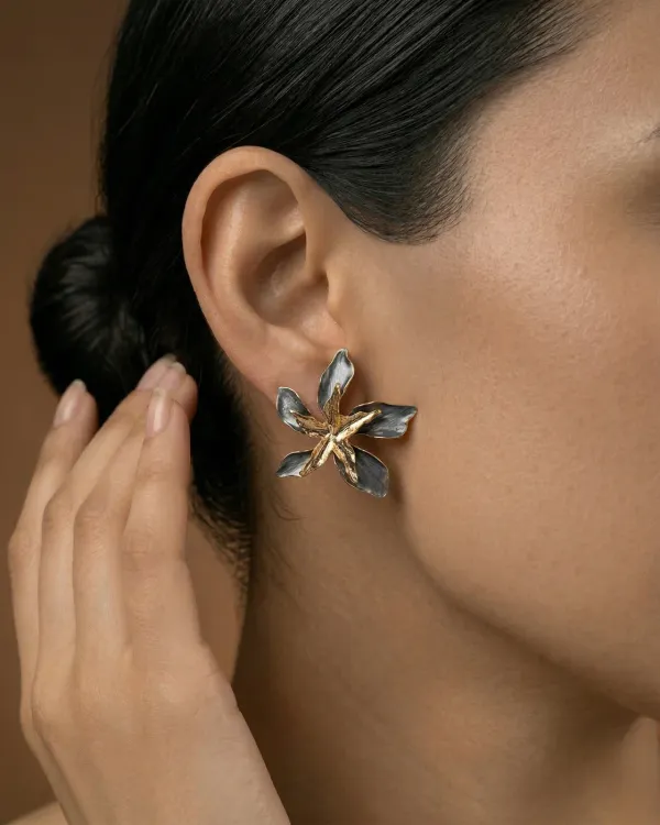 Noir_Aurelia_Floral_Statement_Earrings