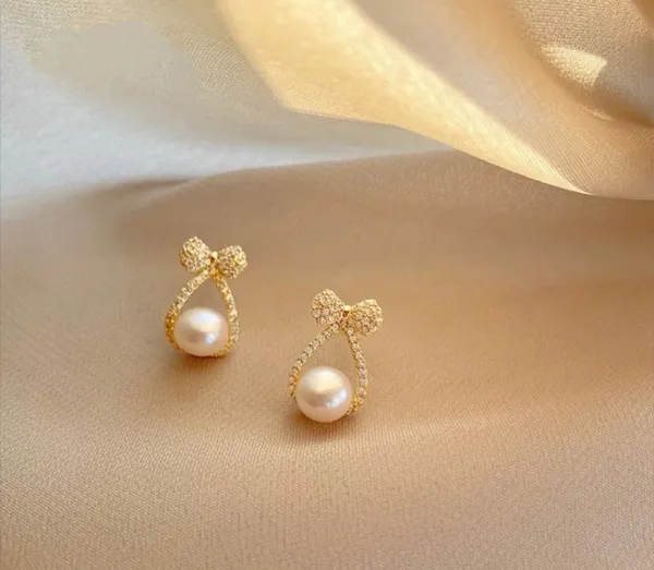 Bow_Pearl_Studs