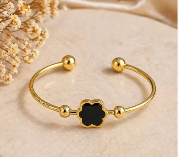 Golden_Aura_Bracelet