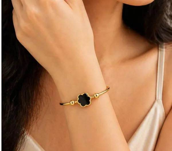 Golden_Aura_Bracelet