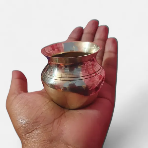 Pure_Brass_Kalash_for_Puja_and_Jalarpan_