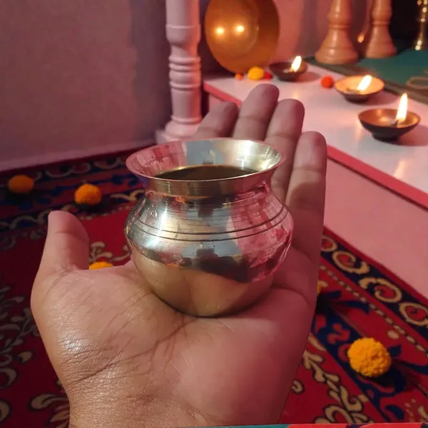 Pure_Brass_Kalash_for_Puja_and_Jalarpan_