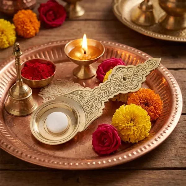 Pure_Brass_Kapoor_Aarti_Spoon_for_daily_Puja_Rituals