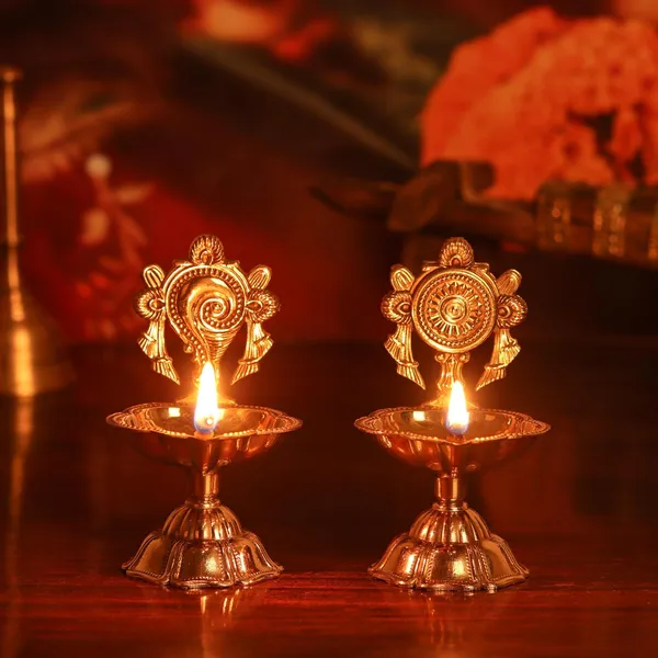 Pure_Brass_Shankh_Chakra_Diya_Set_of_2