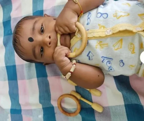 Wooden_Baby_Teether_Neem_Wood_Teething_Relief_For_Infants_Wooden_Baby_Teether_Infant_Teething_Aid_Natural_Teething_Relief_(Set_of_Combo_4)