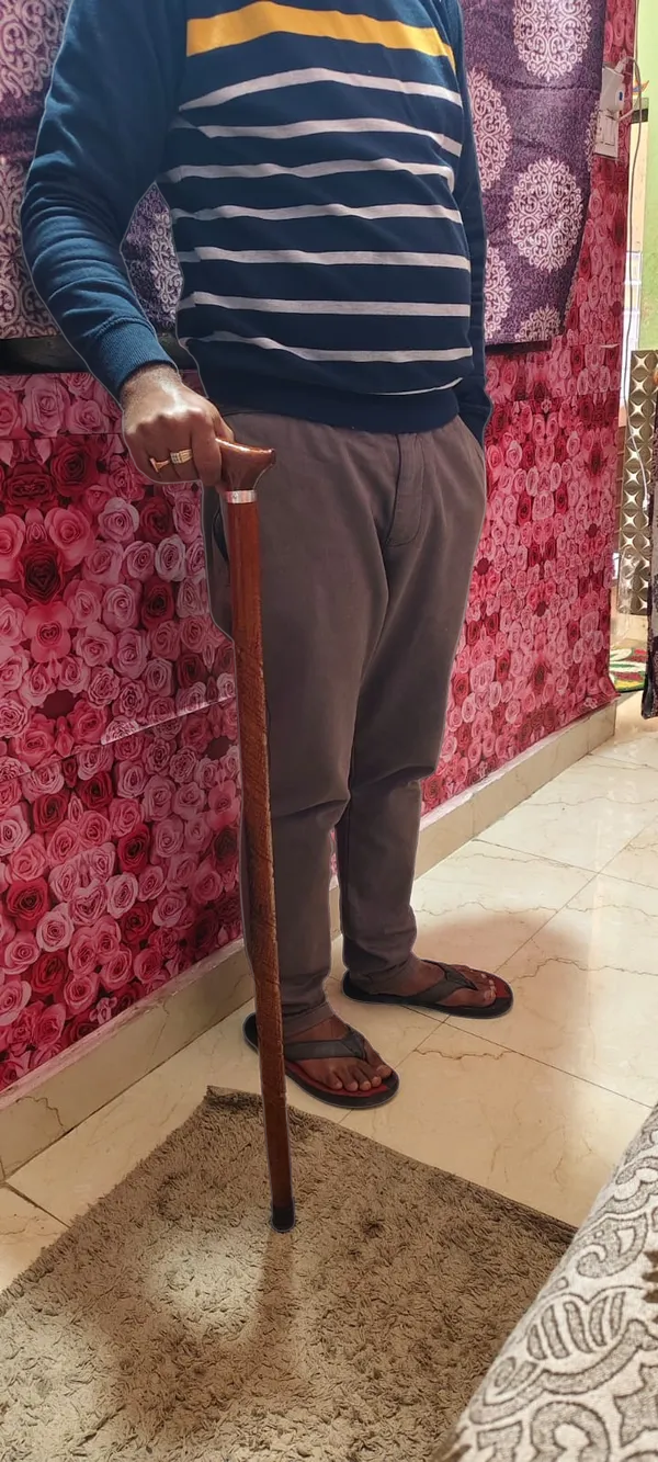 Round_Ball_Handle_Wooden_Walking_Stick_36_Inch_For_Elderly_Support_Daily_Walking_Trekking_Use_Solid_Wood_Walking_Cane_For_Men_Women