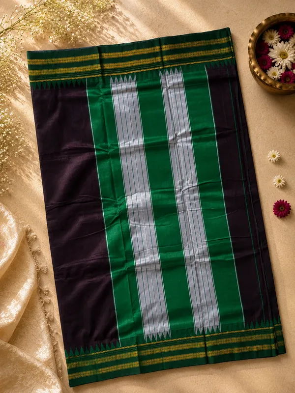Pure_Cotton_Gadiyal_Narayan_Peth_with_toop_Pallu
