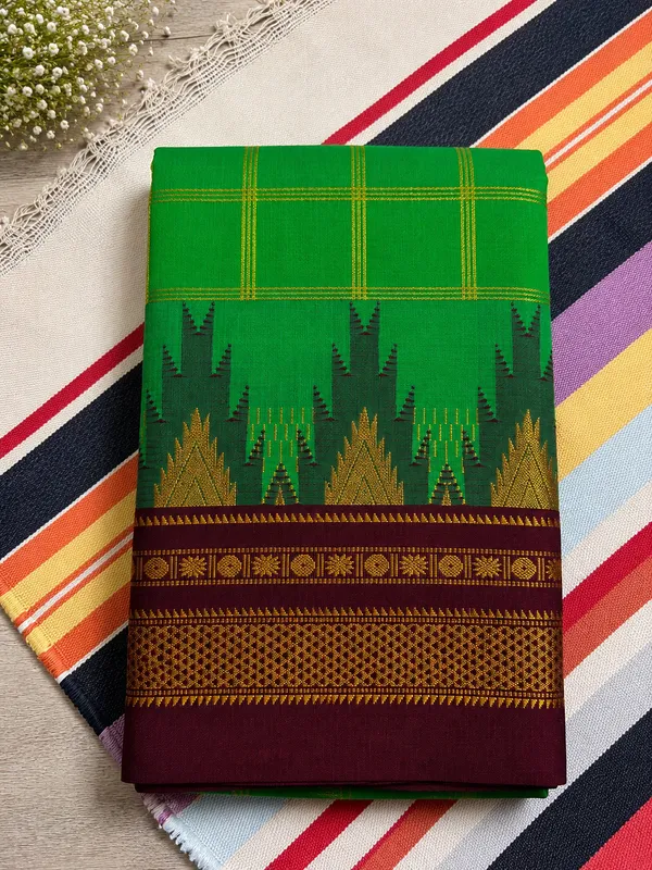 Ilkal_Saree_with_Zari_Checked_Pattern