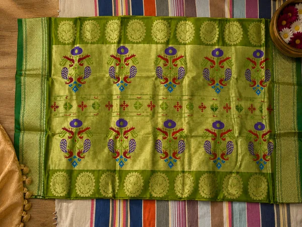 Art_Silk_Paithani_Saree_With_All_over_Zari_Weaves_&_Contrast_Border