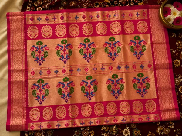 Art_Silk_Paithani_Saree_With_All_over_Zari_Weaves_&_Contrast_Border