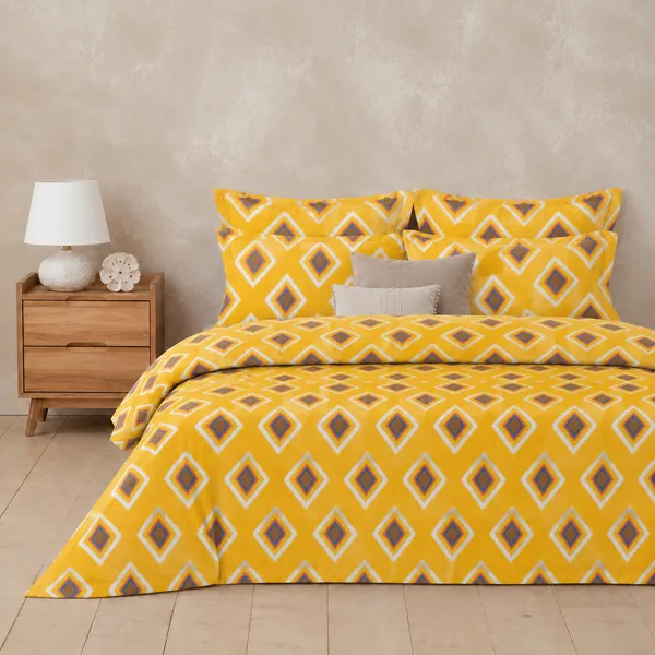 Mustard_Diamond_Print_Bedsheet_Set_–_Handloom_Cotton