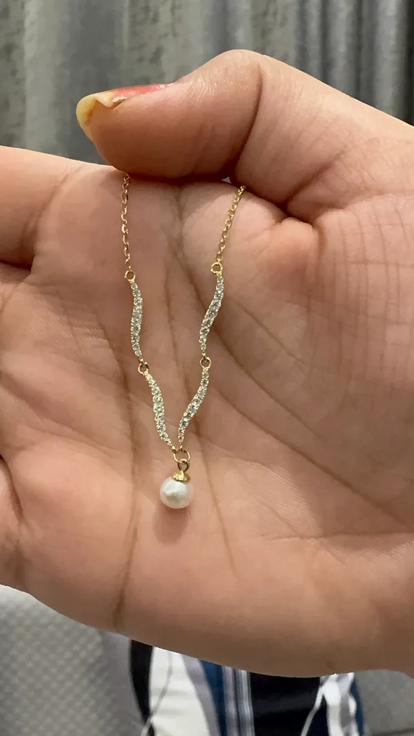 Gold_925_Sterling_V-Shape_Crystal_Pearl_Pendant_Necklace_For_Women