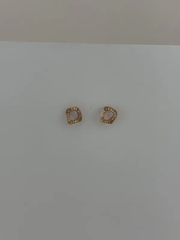 Rose_Gold_925_Sterling_Silver_Triangle_Crystal_Stud_Earrings