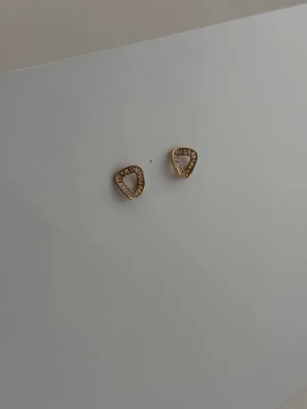 Rose_Gold_925_Sterling_Silver_Triangle_Crystal_Stud_Earrings