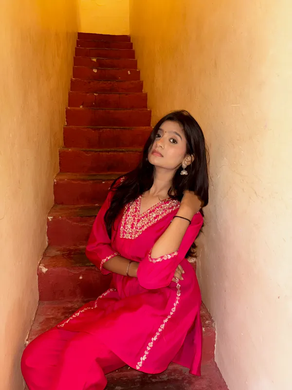 Pink_Cotton_Blend_Embroidered_Kurta_Set_For_Women
