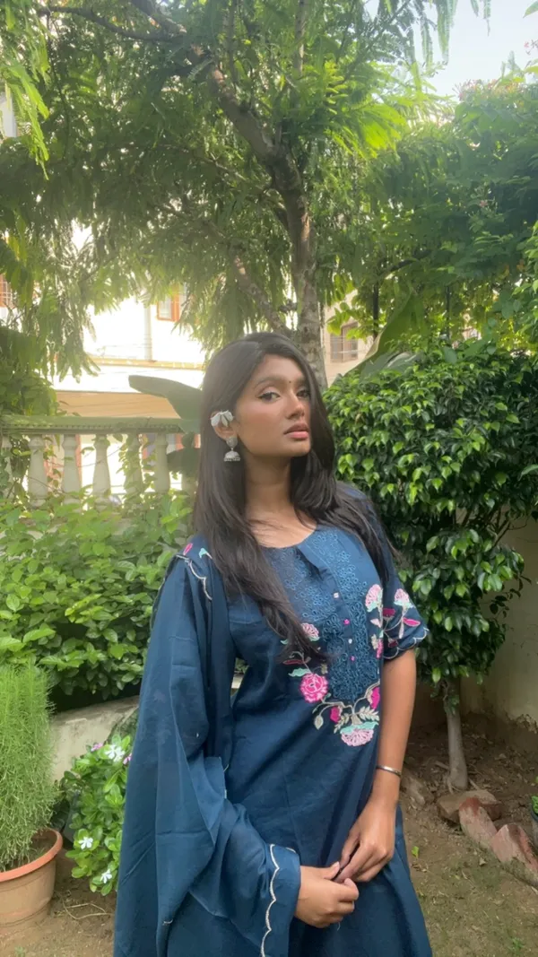 Navy_Blue_Cotton_Blend_Floral_Embroidered_Kurta_Set_With_Dupatta_For_Women