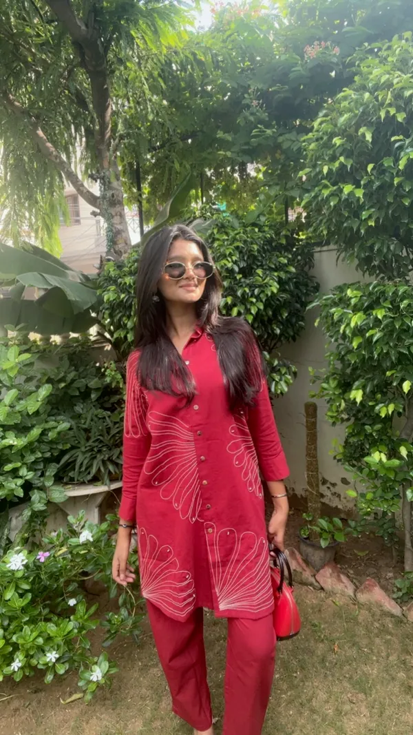 Red_Cotton_Blend_Embroidered_Kurti_Set_For_Women