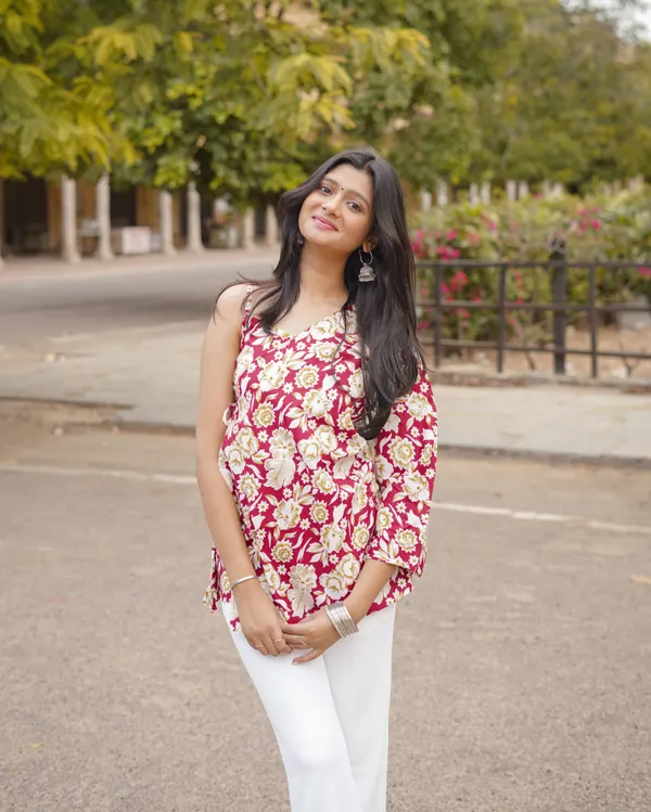 Aaira_|_Corset_Back_Digital_Print_Cotton_Short_Kurti