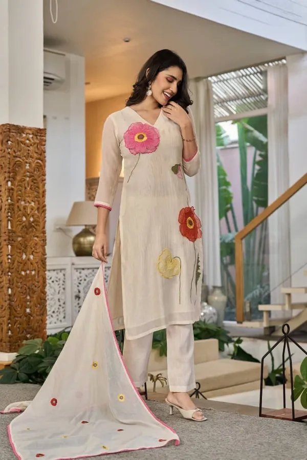 Off_White_Cotton_Blend_Floral_Embroidered_Kurta_Set_With_Dupatta_For_Women