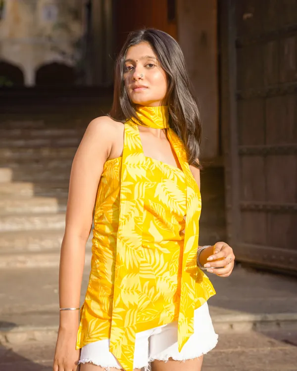Dua_Sunshine_Yellow_Short_Kurti_|_Lightweight_Everyday_Ethnic_Wear_|_indiva