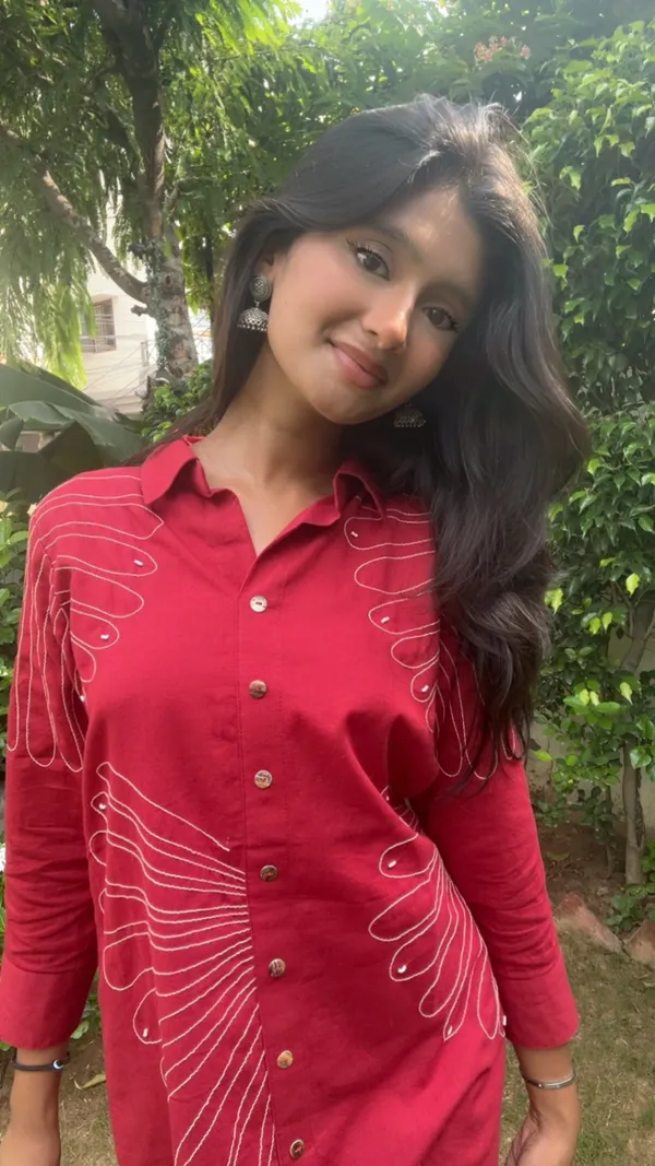 Red_Cotton_Blend_Embroidered_Kurti_Set_For_Women