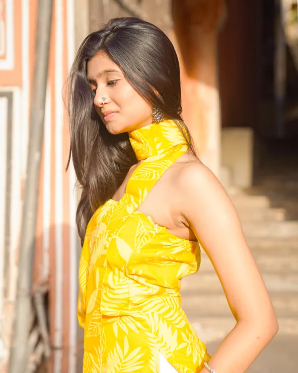 Dua_Sunshine_Yellow_Short_Kurti_|_Lightweight_Everyday_Ethnic_Wear_|_indiva