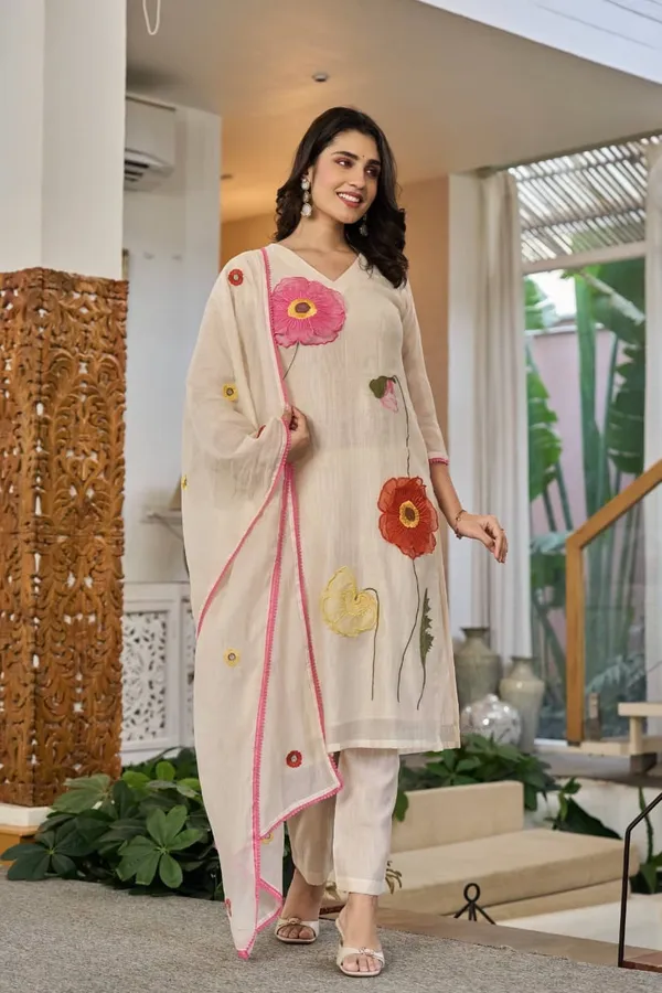Off_White_Cotton_Blend_Floral_Embroidered_Kurta_Set_With_Dupatta_For_Women