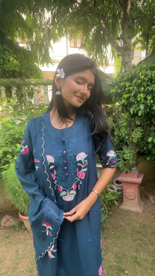 Navy_Blue_Cotton_Blend_Floral_Embroidered_Kurta_Set_With_Dupatta_For_Women